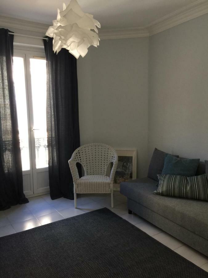 Place Comedie Moliere Apartment มงต์เปอลิเยร์ ภายนอก รูปภาพ